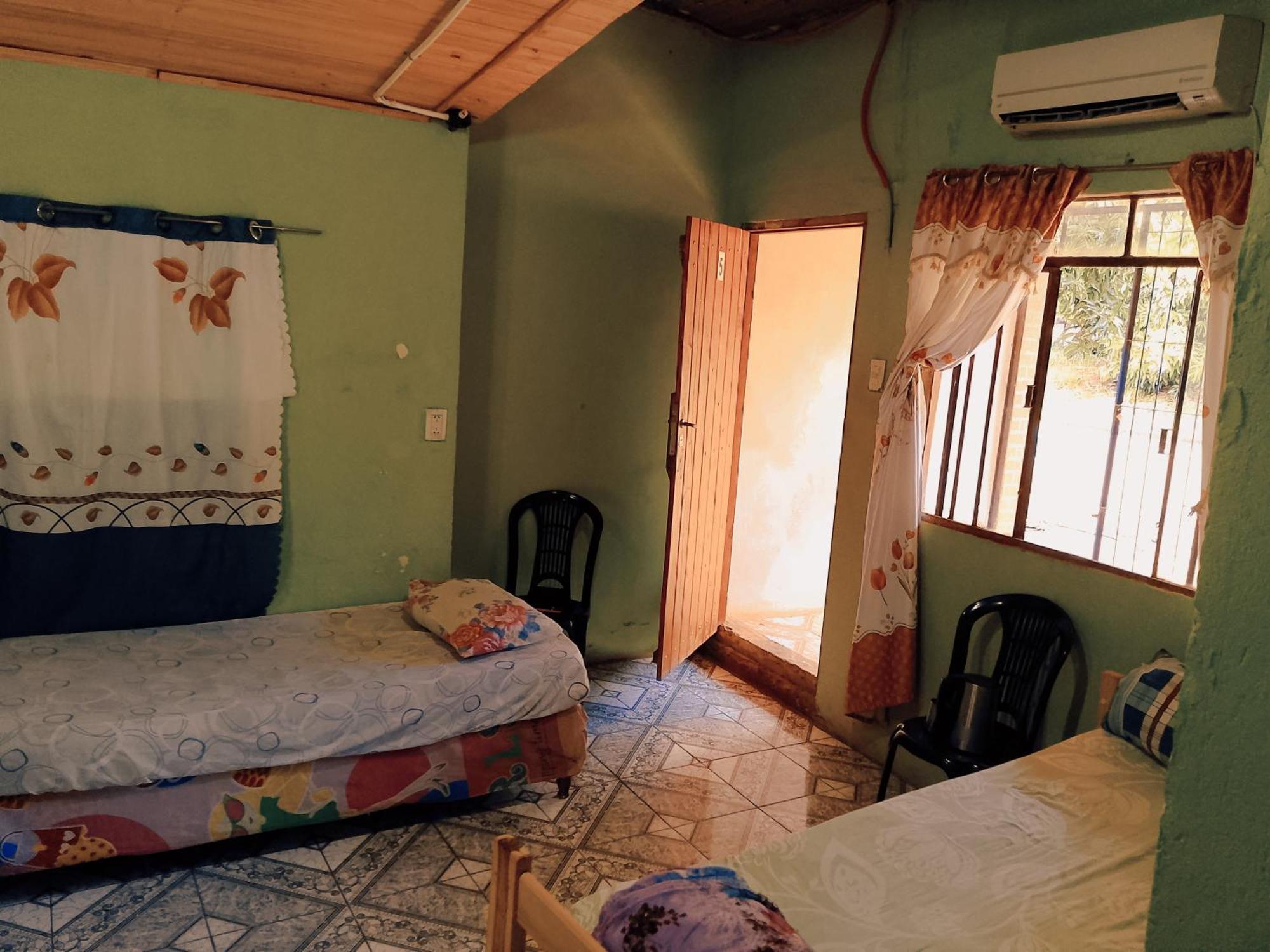 פוארטו איגואסו Hostel Loli חדר תמונה